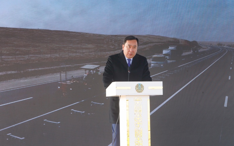 Maksat Kalıakparov a