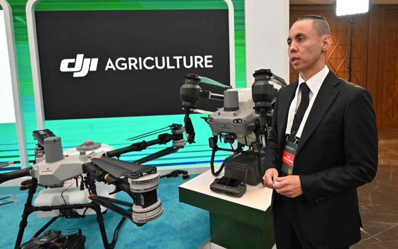 Мемлекет басшысы ауыл шаруашылығындағы цифрлық шешімдер көрмесін аралап көрді 