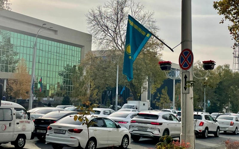 Ташкент Қазақстан Президентін қарсы алуға дайындалып жатыр — фоторепортаж 