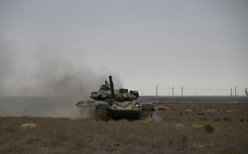 Aqtaý garnızonda 600-den astam teńiz jaıaý áskeri jaýyngerlik synaqtan ótti Aqtaý garnızonda 600-den astam teńiz jaıaý áskeri jaýyngerlik synaqtan ótti