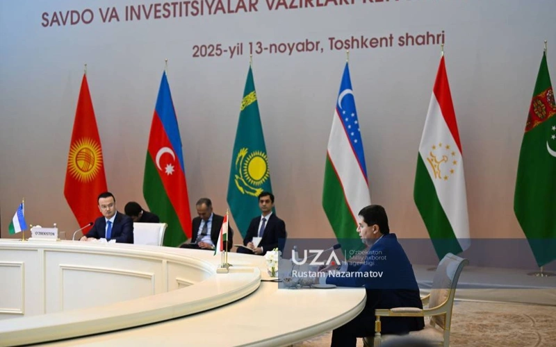 The first meeting of the Council of Ministers of Trade and Investment of Central Asian countries held in Tashkent  Society SelectRegister Print 17:48 / 13.11.2025 Today, Tashkent hosted the inaugural meeting of the Council of Ministers of Trade and Investment of the Central Asian states, organized by the Ministry of Investment, Industry and Trade of the Republic of Uzbekistan. The meeting was attended by Laziz Kudratov, the Minister of Investment, Industry and Trade of the Republic of Uzbekistan, Arman Shakkaliyev, Minister of Trade and Integration of the Republic of Kazakhstan, Zavqi Zavqizoda, Minister of Economic Development and Trade of the Republic of Tajikistan, Nazar Agahanov, Minister of Trade and Foreign Economic Relations of Turkmenistan, Elnur Aliyev, First Deputy Minister of Economy of the Republic of Azerbaijan, as well as Duishonkul Chotonov, Ambassador Extraordinary and Plenipotentiary of the Kyrgyz Republic to Uzbekistan.  Opening the meeting, Mr. Kudratov emphasized that the gathering is taking place on the eve of the 7th Consultative Meeting of the Heads of State of Central Asia and represents an important step toward a new level of regional economic cooperation.  “Our countries possess significant economic potential, a combined population of nearly 90 million people, a strategic location between East and West, a developed transport network, and a rich resource base”, Minister Laziz Kudratov noted. “In recent years, the combined GDP of the Central Asian countries and Azerbaijan has increased more than 2.5 times, reaching nearly $600 billion”.  At the meeting, the parties discussed a set of measures to expand mutual trade and industrial integration. Special attention was given to creating tools to increase trade turnover among the countries of the region to $20 billion, establishing joint production sites under the “Made in Central Asia” brand, and attracting international financial institutions and major investors to implement infrastructure and industrial projects.  It was noted that trade and economic cooperation between Uzbekistan and the Central Asian countries has been steadily growing. While mutual trade amounted to $3.2 billion in 2017, by 2024 it had exceeded $6.9 billion.  Trade turnover with Kazakhstan is approaching $4 billion, with Kyrgyzstan it stands at around 700 million, with Tajikistan it has surpassed 570 million, and with Turkmenistan it has more than doubled, reaching $1.15 billion. Trade with Azerbaijan has increased by 13% since the beginning of the year.  Following the meeting, a joint communiqué was signed, reflecting key agreements on deepening economic cooperation, developing cooperative ties, creating new tools for investment interaction, and promoting the Central Asia brand on the international stage.