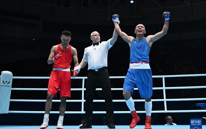 Qyzyq boksshysy Qytaıda chempıon boldy Qazaq boksshysy Qytaıda chempıon boldy