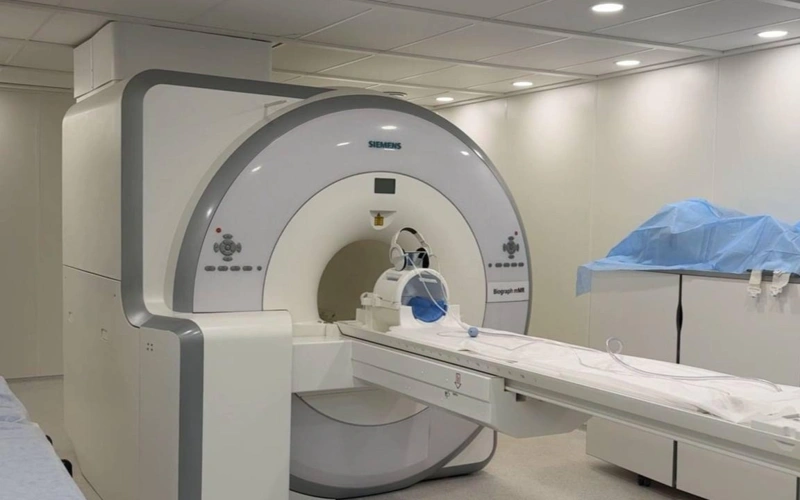 томография