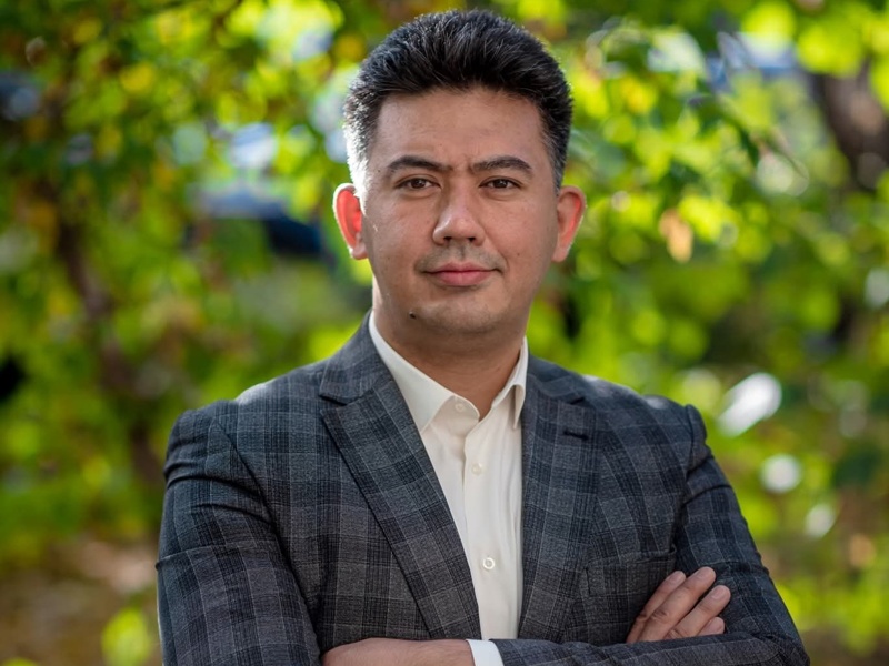 Тимур Елеусизов а