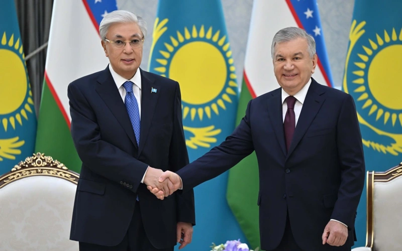 Kazakh, Uzbek presidents hold talks in Tashkent