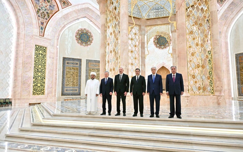 Leaders of Central Asia, Azerbaijan tour Islamic Civilization Center in Tashken Leaders of Central Asia, Azerbaijan tour Islamic Civilization Center in Tashken