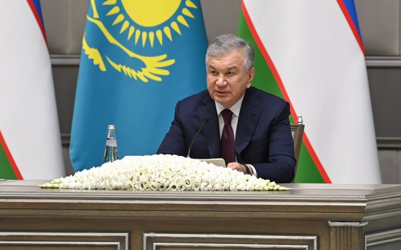 哈乌两国总统在塔什干举行联合记者会 双边合作迈上新台阶 哈乌两国总统在塔什干举行联合记者会 双边合作迈上新台阶