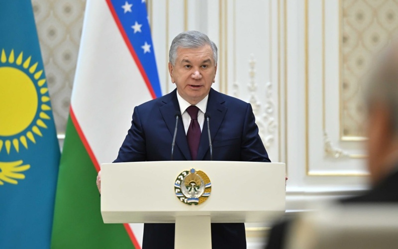 托卡耶夫接受乌兹别克斯坦总统米尔济约耶夫授予“最高友谊”勋章 托卡耶夫接受乌兹别克斯坦总统米尔济约耶夫授予“最高友谊”勋章