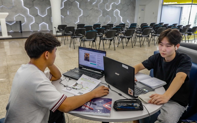 кітапхана кітапхана