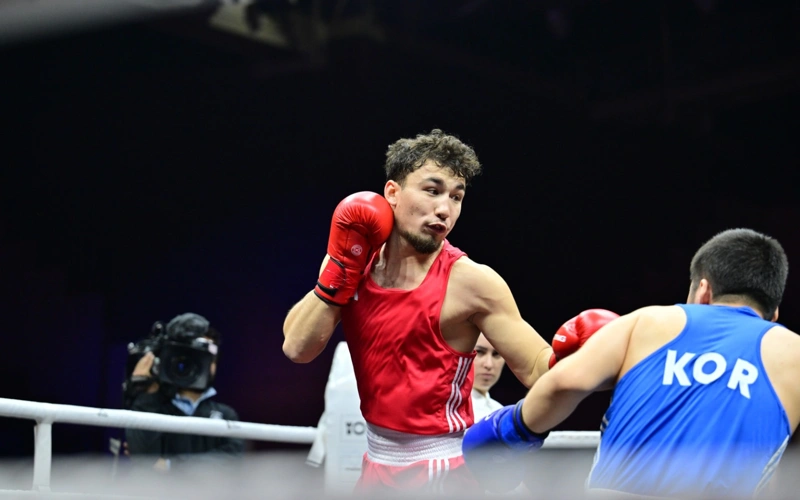 Санжарали Бегалиев вышел в полуфинал Кубка мира по боксу в Индии