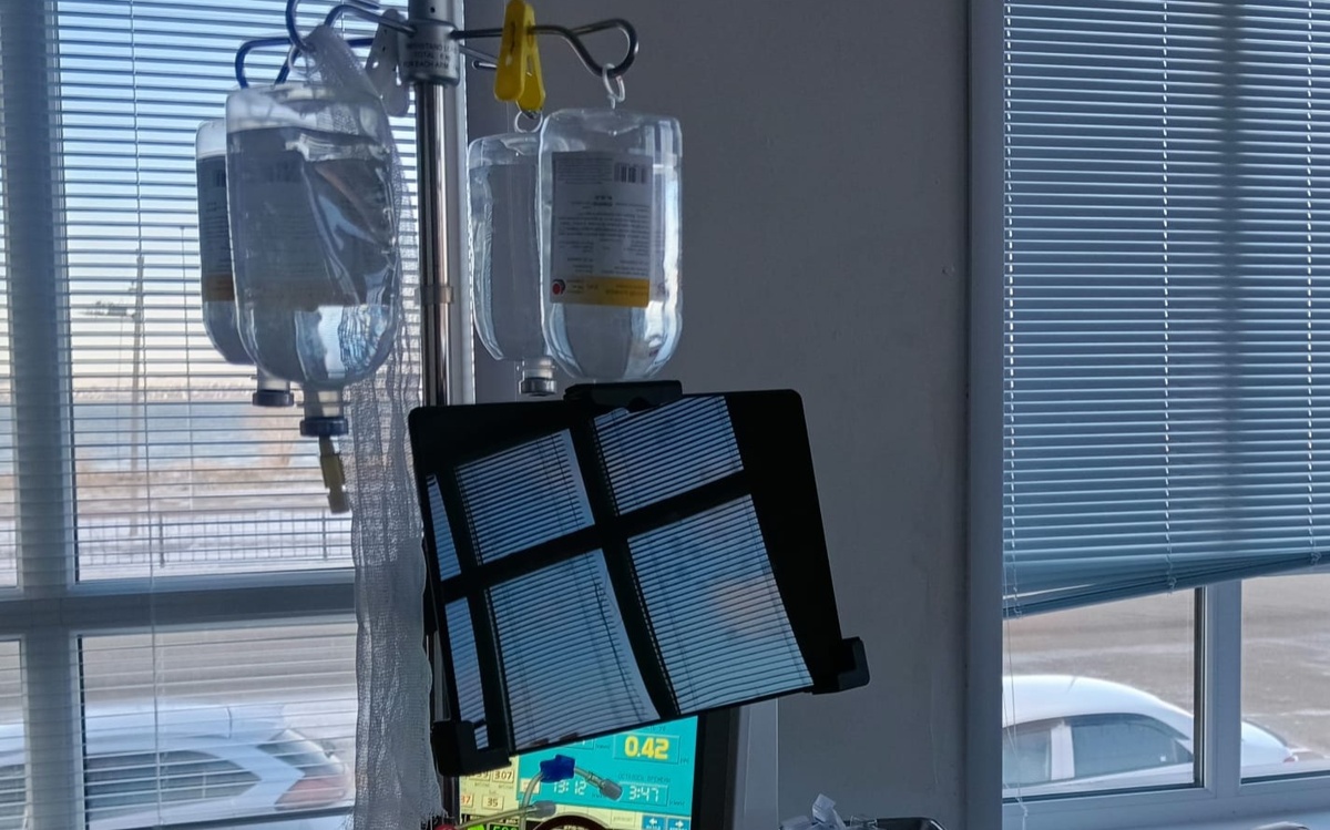 Павлодардағы кәсіпорындардың бірінде әйел адам биіктен құлап, жарақат алған