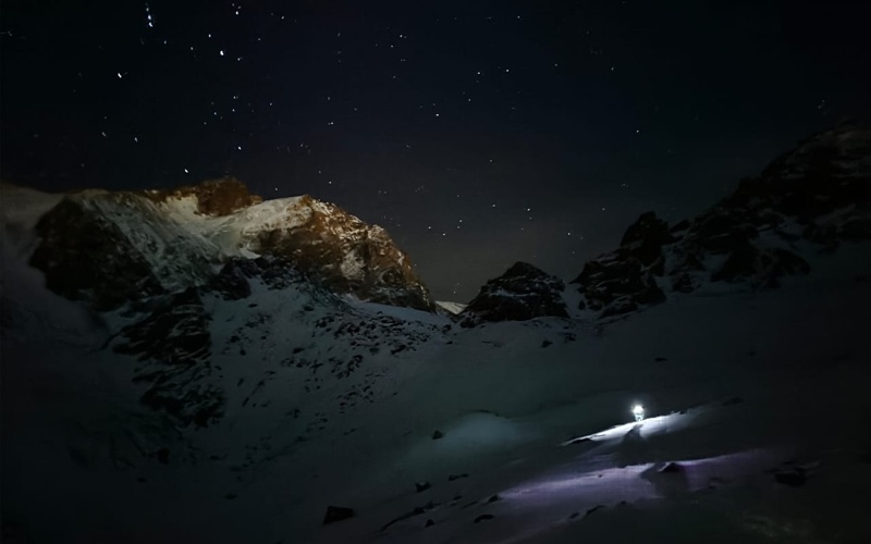 Потерявшийся в горах Алматы подросток получил обморожение: ему помогли спасатели Потерявшийся в горах Алматы подросток получил обморожение: ему помогли спасатели