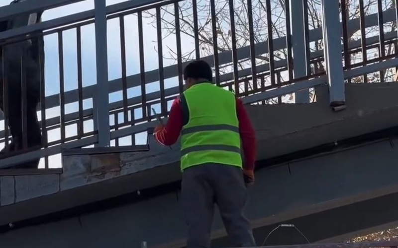 Almatylyqtarǵa eskertý: Ál-Farabı dańǵylyndaǵy ótkelderge hımııalyq óńdeý júrgiziledi Almatylyqtarǵa eskertý: Ál-Farabı dańǵylyndaǵy ótkelderge hımııalyq óńdeý júrgiziledi