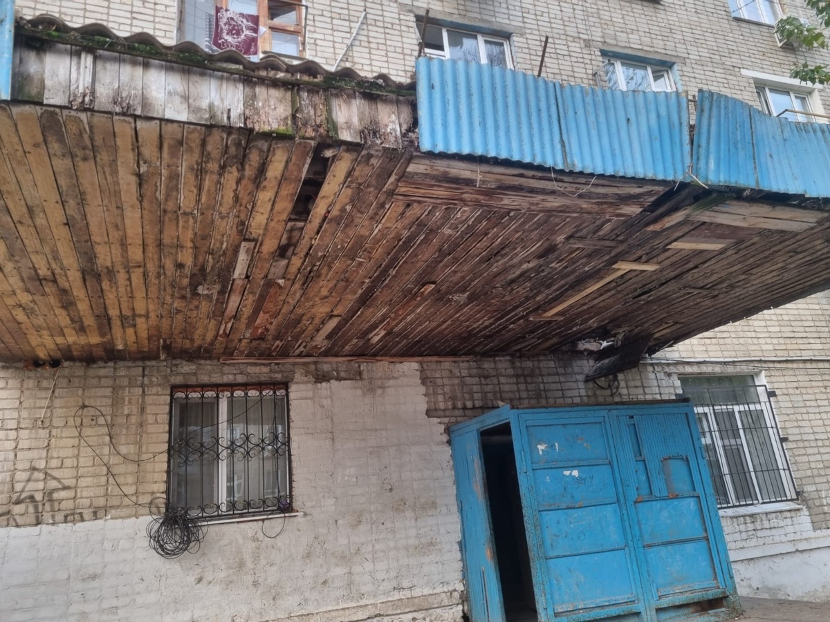 Батыс Қазақстанда қос қабатты жатақхананың құлағалы тұрғаны рас па