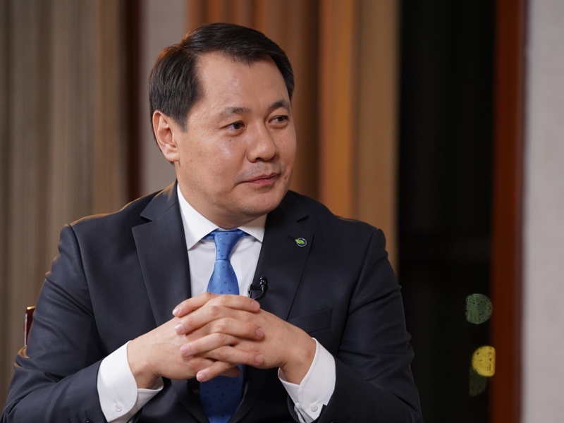 Фархат Сәрсекеев