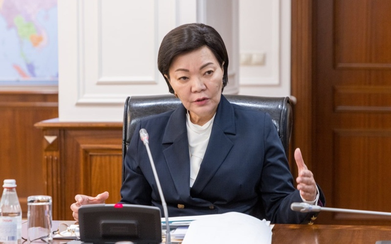 Svetlana Jaqypova Bektenov halyqty áleýmettik qoldaý júıesin jetildirý máseleleri jóninde keńes ótkizdi