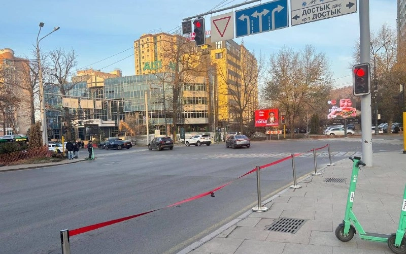 В Алматы изменили схему движения на перекрестке Достык — Жолдасбекова