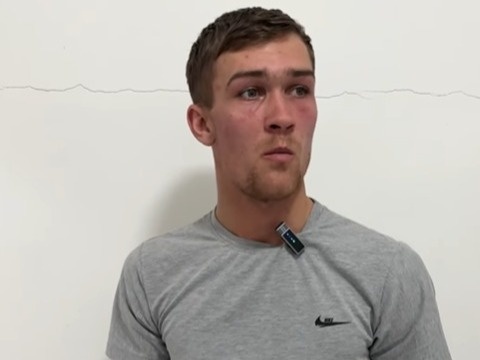 Petropavlda tasqynnan zardap shekkenderge berilgen úıdiń qabyrǵasy sógilip jatyr