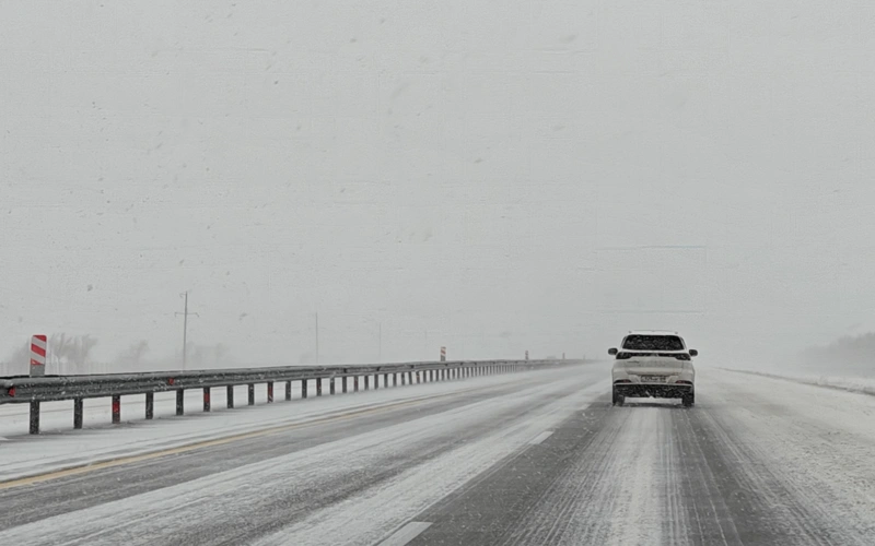 закрыта дорога, метель, гололед, боран, жол жабық, көк тайғақ
