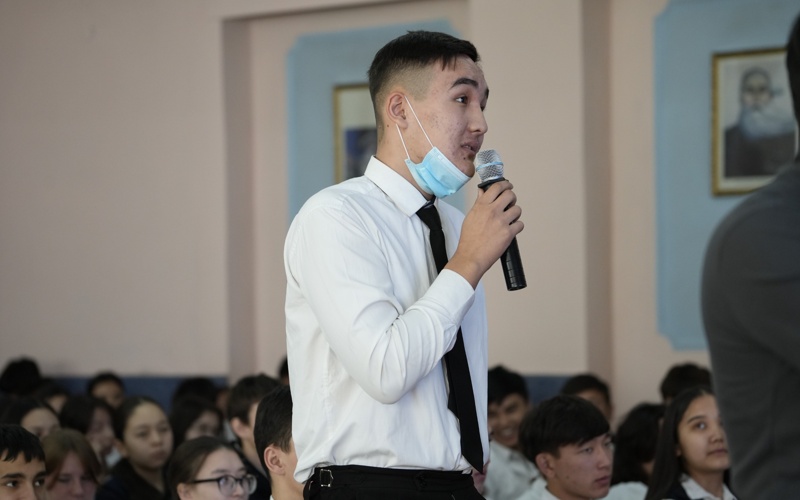 «Taza Qazaqstan» Semeıde: stýdentter orman men tabıǵatty qorǵaýdyń syryn úırendi «Taza Qazaqstan» Semeıde: stýdentter orman men tabıǵatty qorǵaýdyń syryn úırendi