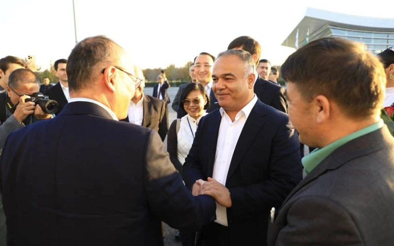 ADB President visits Samarkand 