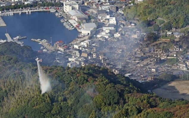 1 person missing as fire burns 170 buildings in Japanese city of Oita
