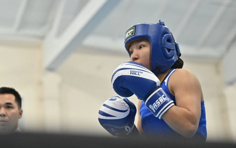 Kazakhstan’s boxer Ulzhan Sarsenbek settles for bronze at World Boxing Cup Finals in India