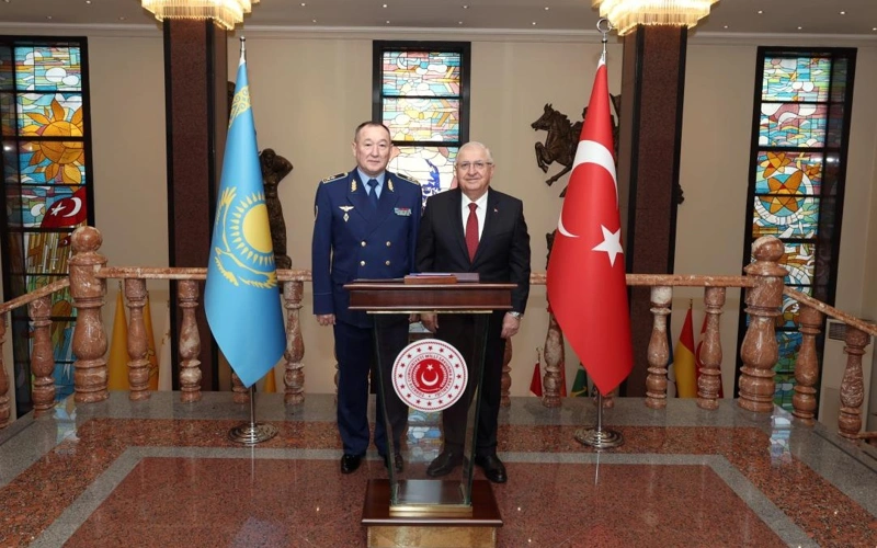 Қазақстанның Қорғаныс министрі Түркияға ресми сапармен барды