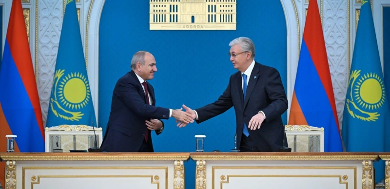  Президент Армения елінің басшыларын Тәуелсіздік күнімен құттықтады 