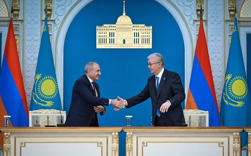 пашинян токаев