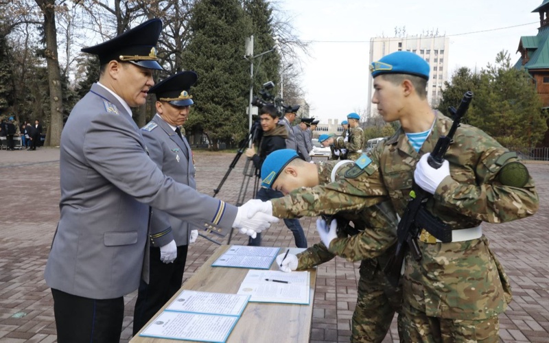 Алматыда «Батыр» президенттік полкінің сарбаздары ант қабылдады
