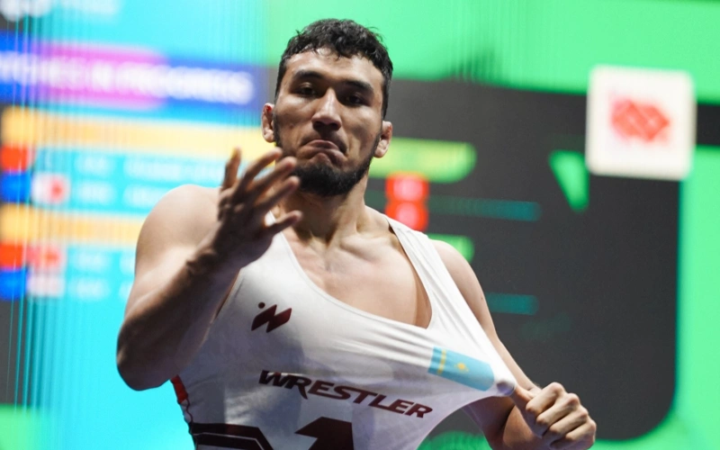 ISG 2025: Kazakh wrestler Rizabek Aitmukhan bags silver