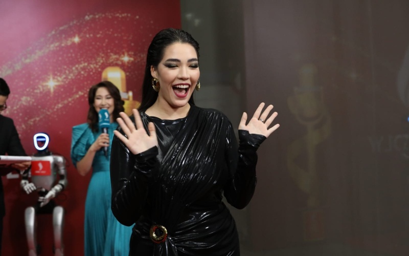 Silk Way Star starts grand finale in Astana with surprise guest appearance