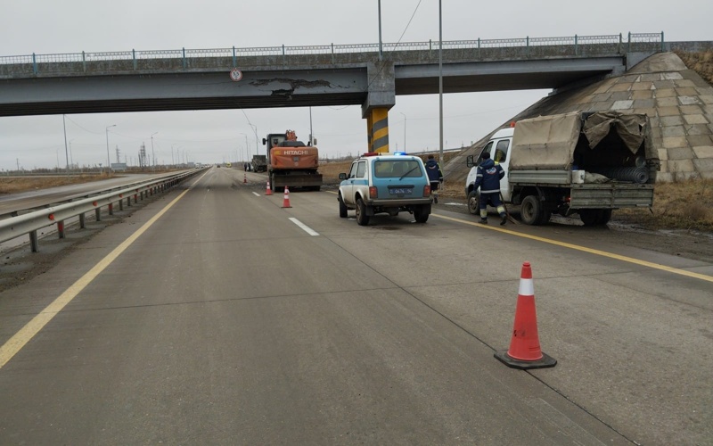 Павлодар-Астана автобанында уақытша жабылған көпір апаттық жағдайда тұр ма