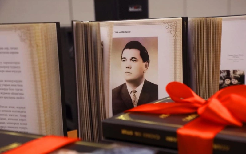 Kazakh President’s book presented in Kyrgyz language 