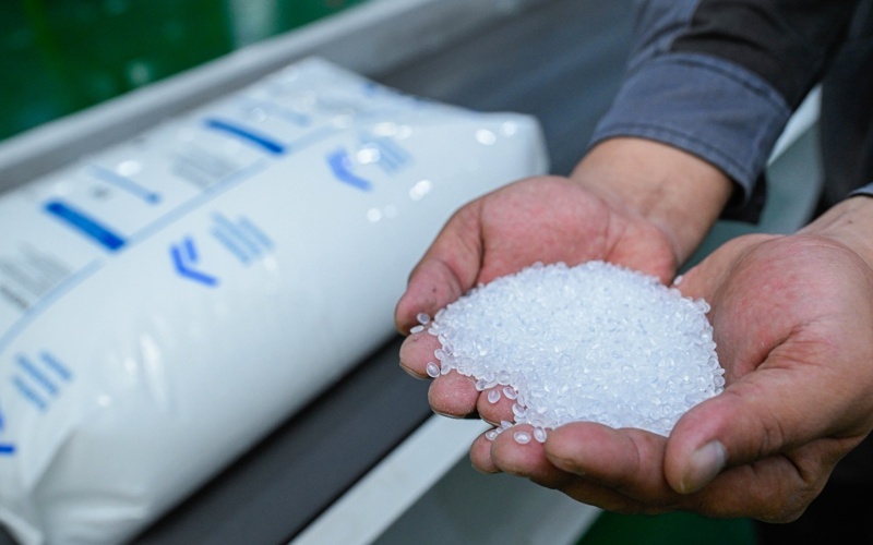 Газохимия и роботы в степи: как завод KPI меняет экономику Казахстана