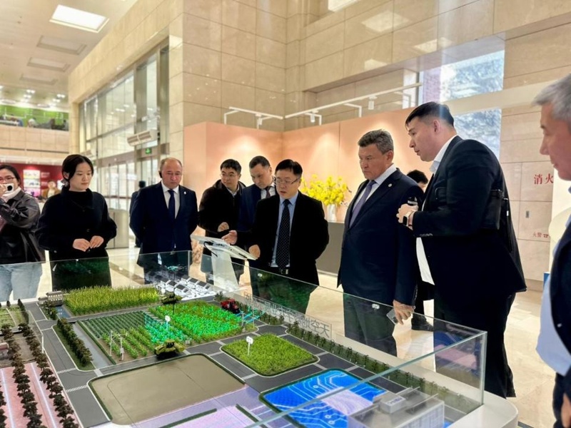 哈萨克斯坦北哈州深化与中国合作 签署多项战略合作备忘录