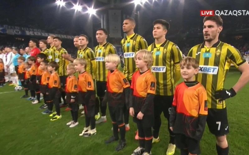 После первого тайма «Кайрат» проигрывает футбольному клубу «Копенгаген» в Дании