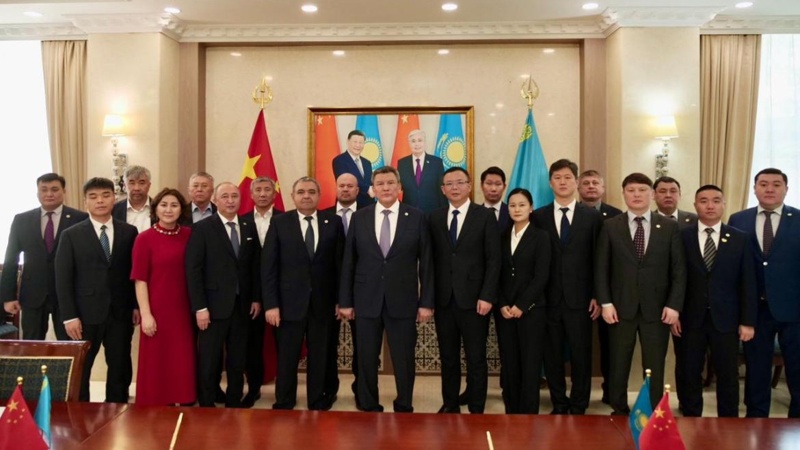哈萨克斯坦北哈州深化与中国合作 签署多项战略合作备忘录