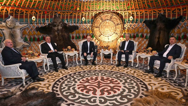 Қос ел мемлекеттері «Ала-Арча» резиденциясында бейресми кездесу өткізді Қос ел мемлекеттері «Ала-Арча» резиденциясында бейресми кездесу өткізді