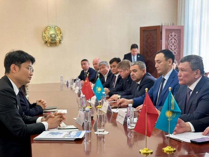 哈萨克斯坦北哈州深化与中国合作 签署多项战略合作备忘录
