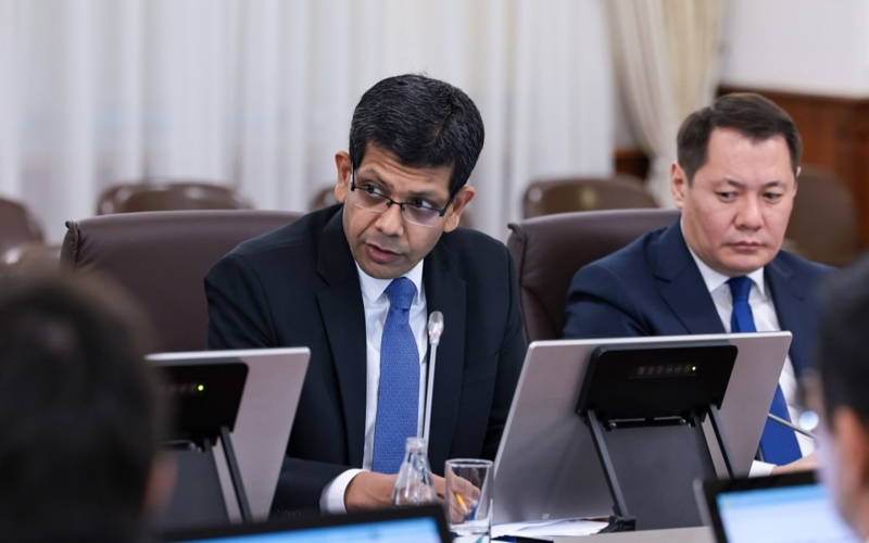 Үкіметтің халықаралық қаржы ұйымдарымен өзара іс-қимылы жаңа деңгейге көтерілді Үкіметтің халықаралық қаржы ұйымдарымен өзара іс-қимылы жаңа деңгейге көтерілді