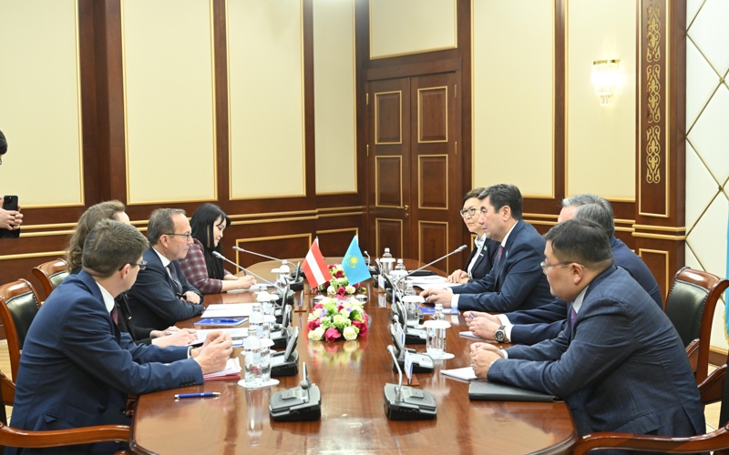 Ерлан Кошанов принял заместителя Председателя нижней палаты Парламента Австрии