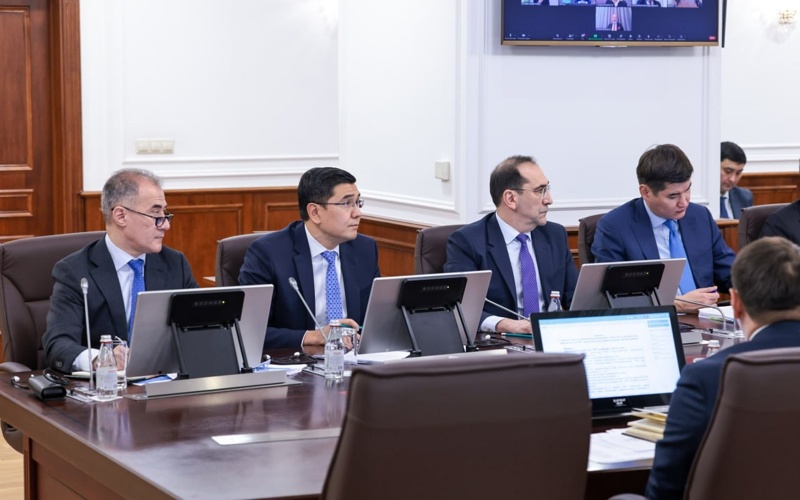 Үкіметтің халықаралық қаржы ұйымдарымен өзара іс-қимылы жаңа деңгейге көтерілді Үкіметтің халықаралық қаржы ұйымдарымен өзара іс-қимылы жаңа деңгейге көтерілді