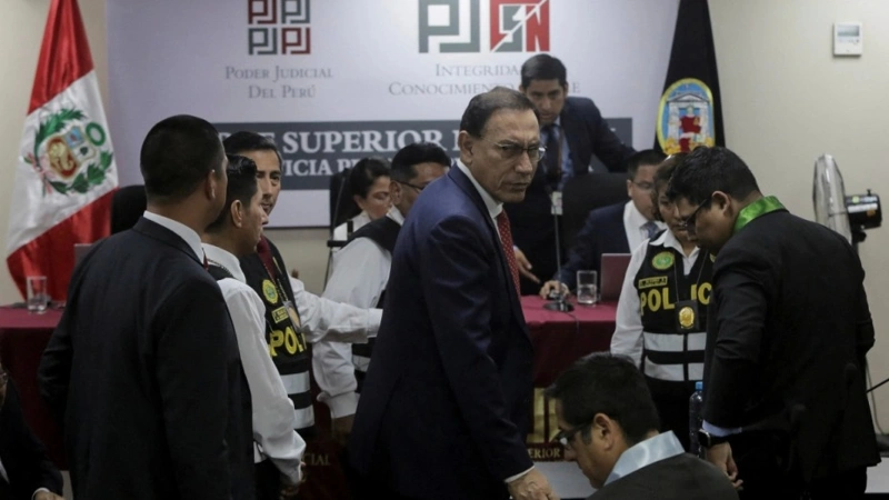 Perýdyń burynǵy prezıdenti Vıskarra 14 jylǵa sottaldy