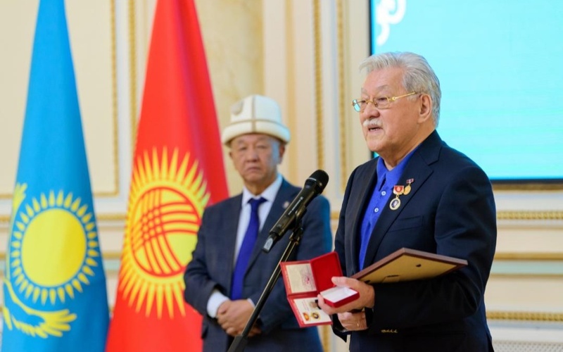 Almatyda otandyq mádenıet qaıratkerlerine Shyńǵys Aıtmatov atyndaǵy halyqaralyq syılyq tabystaldy