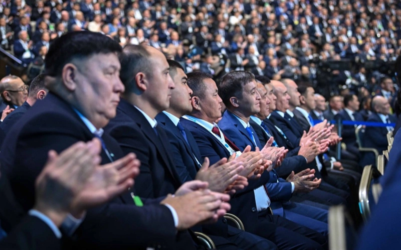 Президент Қасым-Жомарт Тоқаев ауыл әкімдерінің диалог-платформасында ауыл әкімдерінің өкілеттігін күшейту керек екенін айтты