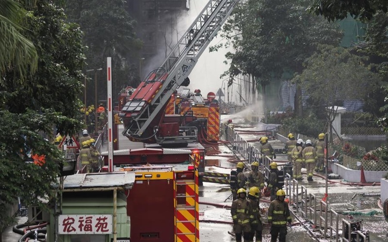 Hong Kong fire that killed at least 94 ‘under control’ but hundreds missing Hong Kong fire that killed at least 94 ‘under control’ but hundreds missing