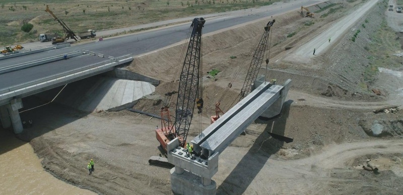 Какие международные транспортные коридоры строятся в Южном Кавказе 