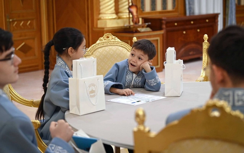 Young chess champions tour Akorda Presidential Palace — photo report